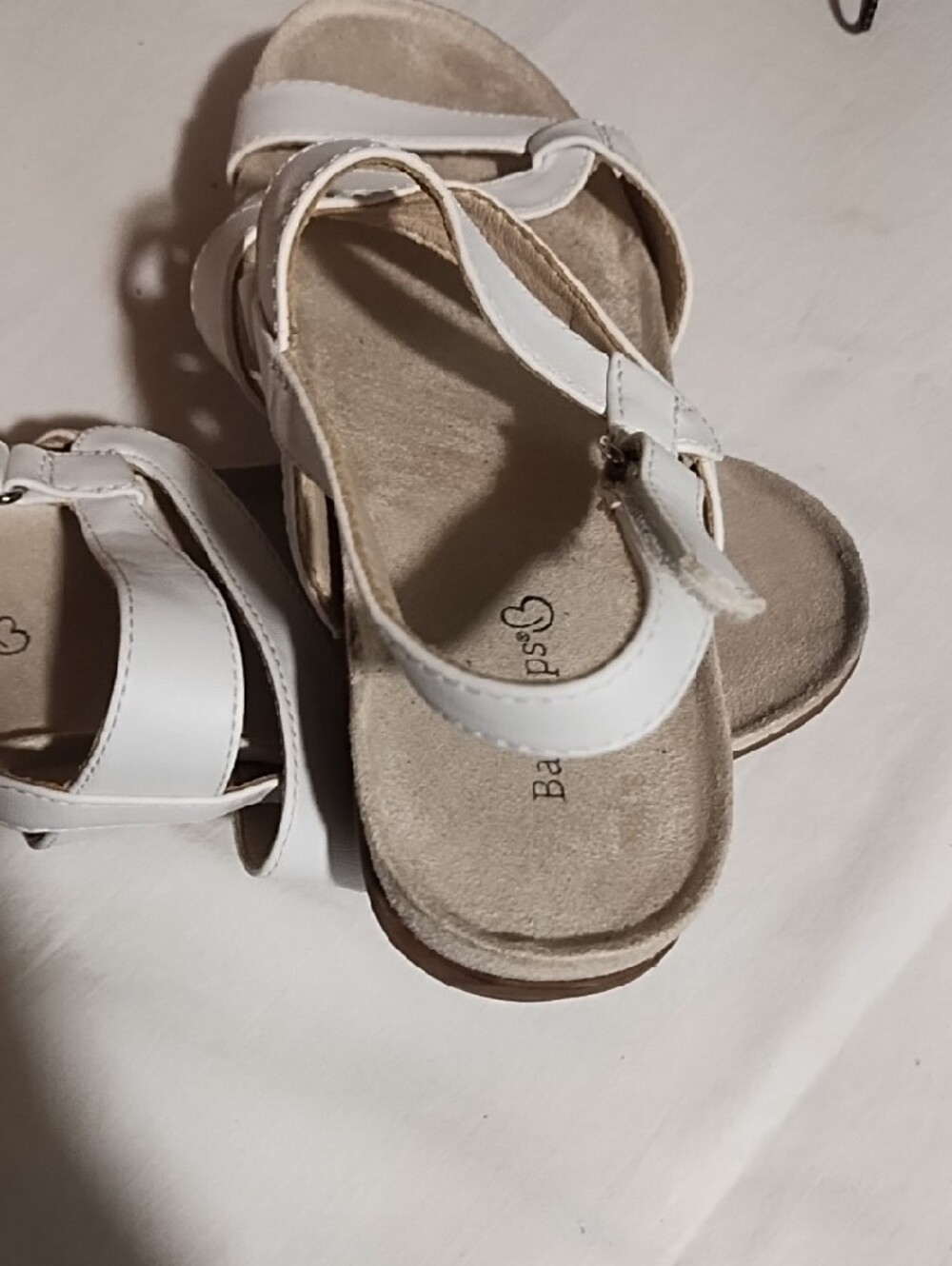 BareTraps White Triple-Strap Slingback Sandals Size 8 VGC. - Picture 4 of 7